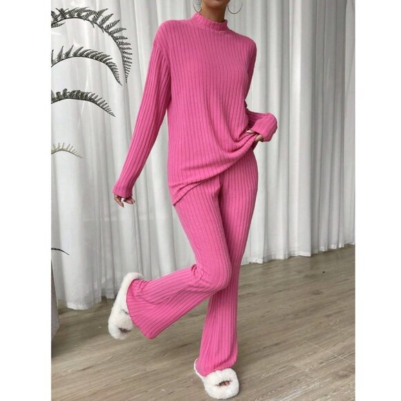 Contemporary Mock Neck Drop Shoulder Tee & Pants Coord Set Pink - Picture 5 of 5
